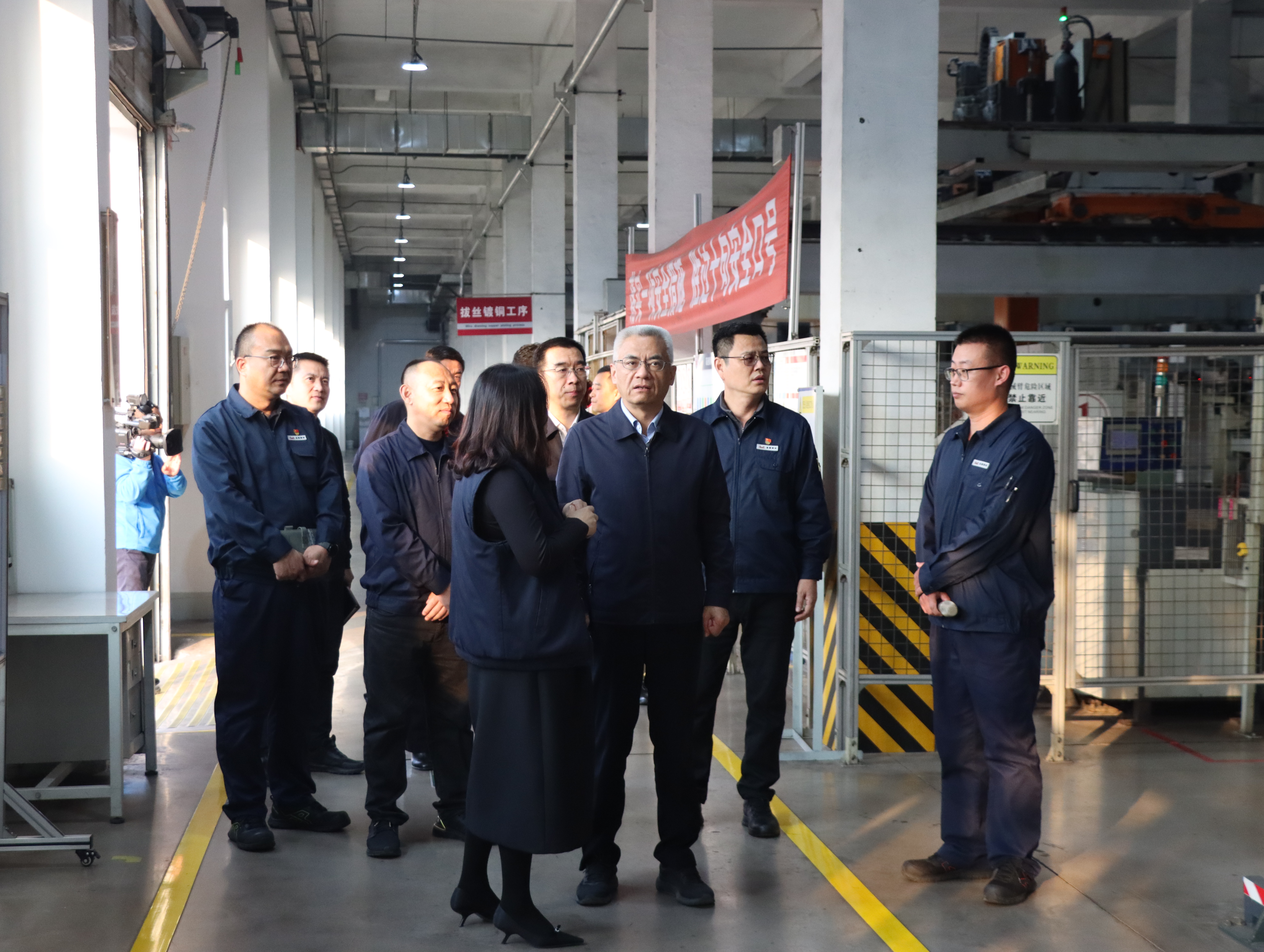 東麗區(qū)委書記賈堤走訪金橋焊材集團(tuán)